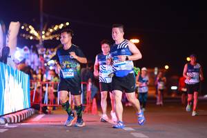 BIB: 3700, 4442, 4220
                            <button type="button" onclick="openModal(22983136)" class="btn btn-primary btn-sm float-right btn-popup" data-toggle="modal" data-target=".modal-high-quality">
                        <i class="fas fa-shopping-cart"></i> Add to Cart
                    </button>
                                            <button type="button" onclick="isThisMe(22983136, true)" class="btn btn-success btn-sm float-right btn-popup btn-isme hidden" data-toggle="tooltip" data-placement="bottom" title="นี่คือรูปของคุณใช่ไหม คลิกที่นี่เพื่อเอาเข้าอัลบั้ม">
                        <i class="fas fa-plus"></i> Add to album
                    </button>
                    <button type="button" onclick="isThisMe(22983136, false)" class="btn btn-warning btn-sm float-right btn-popup btn-isnotme hidden">
                        <i class="fas fa-ban"></i> Remove from album
                    </button>